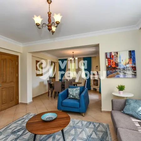 Perdikia - 4 Bedroom Holiday For Rent In